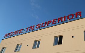 Home In Superior如家
